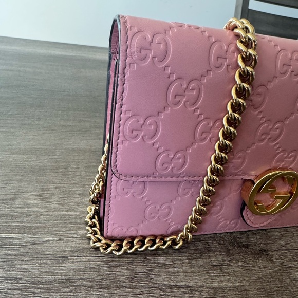 Gucci 🎀 WOC - Picture 7 of 16